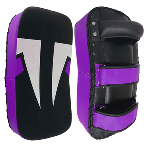 Escudo Curvo de Espuma de Alta Densidad, Protector de Patadas de Cuero PU Resistente para Boxeo, Muay Thai, MMA, Equipo de Entrenamiento de Foco y Objetivo - Product Image 1