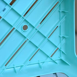 Tabouret en plastique pas cher, tabouret empilable en plastique de haute qualité, pieds en caoutchouc antidérapants, chaise en plastique facile à empiler pour enfants et adultes - Product Image 4