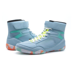 Zapatos de Boxeo THREE INTERNATIONAL de Alto Rendimiento con Amortiguación Cómoda, Cierre de Velcro, Parte Superior de Cuero y Suela Antideslizante - Product Image 1