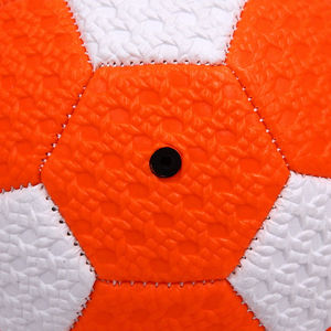 Ballon de football d'entraînement professionnel OEM classique, design personnalisé, haute qualité, durable, léger, avec chambre à air en caoutchouc - Product Image 6