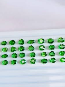 Lot de 35 pierres précieuses de tsavorite naturelle non chauffée et non traitée, taille mixte, 46 carats, qualité AAA, lueur intense, clarté élevée, couleur vert vif - Product Image 2