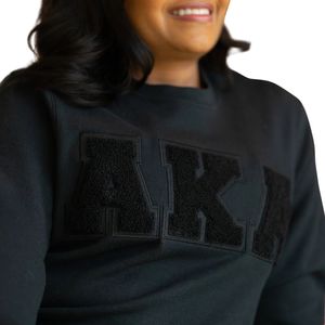 เสื้อสเวตเชิ้ต All Black AKA คอกลม ยูนิเซ็กซ์ ตัวอักษรเชนิลล์ ผ้าฝ้ายพรีเมียม เรียบง่าย มีสไตล์ ใส่สบาย เหมาะสำหรับทุกวัน - Product Image 5