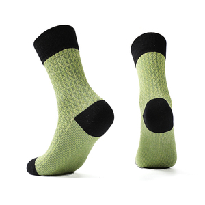 Services OEM Chaussettes thermiques pour hommes, couleur unie, personnalisables avec votre logo et design, chaussettes chaudes tendance pour hommes, meilleur prix - Product Image 4