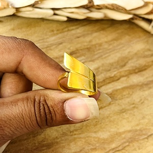 Top Choice High Demand Minimalist Abstract Band Ring Boho Brass Ring For Men 18k Gold Plated Smooth <b>Wrap</b> Wide Ring For Wholesale - Product Image 2