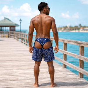 Shorts de bain décontractés pour hommes en élasthanne uni avec logo frontal, imprimé jetons de poker et cartes, respirant, séchage rapide, taille à cordon de serrage, taille mi-haute - Product Image 4