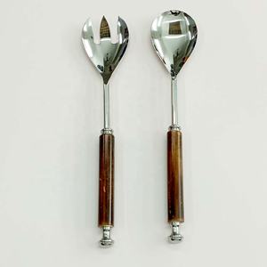 Juego de servidor de ensaladas de plata de acero inoxidable, mango de resina hecho a mano, juego de servidor de ensaladas de alta calidad para el hogar - Product Image 2