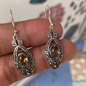 Boucles d'oreilles de qualité supérieure en argent allemand au design créatif avec pierre précieuse labradorite bleue pour les occasions de fête et de cadeaux - Product Image 1