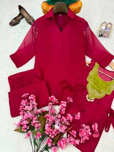 Ensemble Kurta en lin rouge brodé avec pantalon palazzo à jambes larges, tenue ethnique d'été pour femmes - Product Image 4