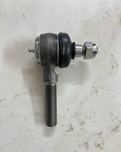 ปลายก้านผูก 67453905 ยี่ห้อ Zetor สำหรับรถแทรกเตอร์ ทำจากเหล็กกล้าคาร์บอน อะไหล่เครื่องจักรกลการเกษตร - Product Image 1