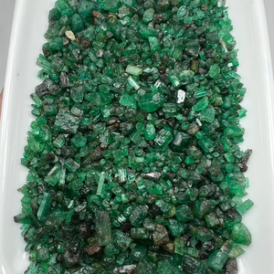Lot de pierres brutes d'émeraude verte de qualité supérieure provenant de Panjsher, Afghanistan, pierres précieuses naturelles non traitées pour la fabrication de bijoux - Product Image 1
