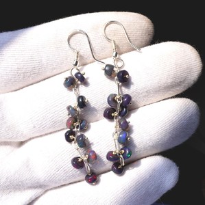 Boucles d'oreilles en opale d'Éthiopie noire naturelle, argent 925, perles cabochon multicolores - Product Image 1