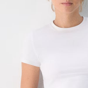 T-shirt imprimé graphique décontracté et confortable pour femme, haut d'été en matière de haute qualité, fournisseur en gros, coupe courte 2026 - Product Image 4