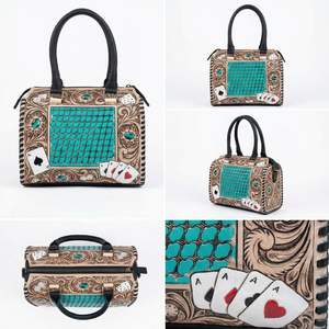 Bolsa de Viaje Deportiva de Lujo para Mujer, de Cuero Genuino 100%, con Diseño Floral Tallado a Mano y Patrón a Cuadros - Product Image 5