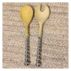 Ensemble de cuillère et de fourchette à salade en bois élégant avec finition polie, durable, lavable au lave-vaisselle, ustensiles de cuisine pour la maison et les restaurants - Product Image 3