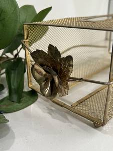 Metal Tissue Holder | Vintage Gold Metal Mesh Tissue Holder With Metal Leaves and Flowers - Product Image 4