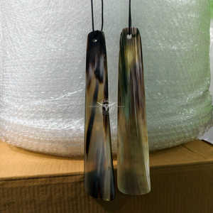 Cuchara para zapatos de cuerno de toro natural, plana, de primera calidad, con cordón de cuero para colgar, al mejor precio - Product Image 5