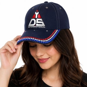 Gorra de Béisbol Unisex Personalizada con Pedrería, Gorra de Moda Premium con Detalles Brillantes, Diseño Cómodo para Uso Diario, Estilo de Vida Moderno - Product Image 1
