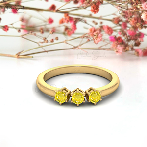 แหวนพลอยแซฟไฟร์สีเหลืองทรงกลมขนาด 3 มม. แบบฝังหนามเตย 3 เม็ด แหวนทองคำแท้ 14K สำหรับงานแต่งงาน แหวนซ้อนกันได้ ขายส่ง - Product Image 3