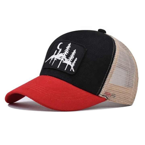 Gorra Trucker de Malla Blanca y Negra con Parche de Camping, Gorra de Béisbol Transpirable con Cierre a Presión, Gorras Trucker Bordadas Personalizadas - Product Image 5