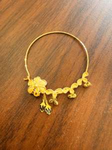 Anneau de nez en or massif 22 carats, bijou de mariage traditionnel indien, design Nath motif paon floral émaillé, grande taille, fil de piercing - Product Image 4