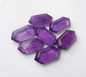 อเมทิสต์ธรรมชาติทรงหกเหลี่ยมเจียระไนแบบแท็บเล็ต  ขนาดปรับเทียบแล้ว สำหรับทำเครื่องประดับ พลอยหลวม - Product Image 6