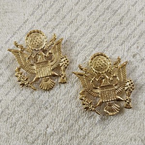 Insignias Metálicas con Logotipo MEDALLA DE LA LIBERTAD - ORO ANTIGUO Insignias para gorras TT-7914 - Product Image 3