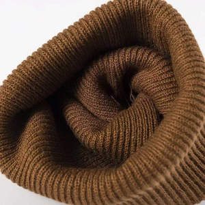 Bonnet en tricot à rayures contrastées avec logo personnalisé, chapeau d'hiver pour homme, streetwear, couvre-chef, vente en gros, usine, marque de vêtements à étiquette privée, fournisseur - Product Image 4