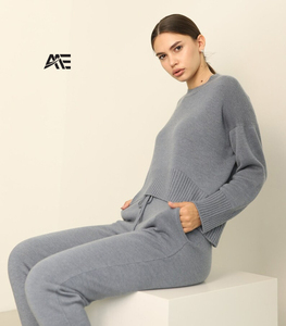 Vente en gros de pulls décontractés en tricot gris surdimensionnés pour femmes, personnalisables, avec pantalon à cordon de serrage, fabricant - Product Image 5