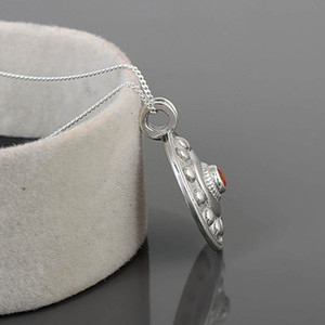 Pendentifs pour femmes en argent sterling 925 de haute qualité avec pierre précieuse naturelle cornaline, design unique, style tendance pour les occasions festives - Product Image 5