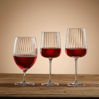 Set Gelas Anggur Merah Bulat Bergaris Vintage Modern Grosir, Gelas Kristal Tiup Tangan untuk Minum Sampanye