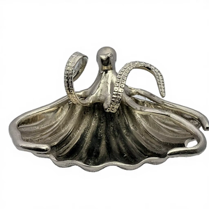 Cuenco de concha de pulpo ecológico de aluminio con acabado plateado personalizado, bandeja de vieiras, asas de tentáculo, centro de mesa de Hotel para fiestas WB Inc - Product Image 1