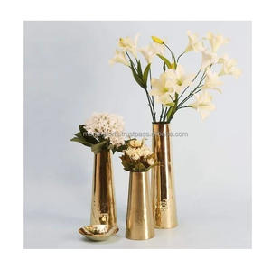 แจกันดอกไม้ทำจากโลหะอุปกรณ์ตกแต่งบ้านสมัยใหม่กระถางต้นไม้ยอดนิยมสำหรับห้องนั่งเล่นและงานแต่งงาน - Product Image 3