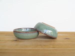 Elegante Tazón de Cerámica para Comedor con Acabado Suave en Verde Salvia, Forma Curva Lisa, Resistente a los Arañazos, Ideal para Comidas Diarias y Recepciones con Estilo - Product Image 4