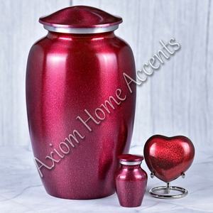 Urne funéraire en aluminium artisanale avec détails artisanaux Souvenir commémoratif parfait par Axiom Home Accents - Product Image 6