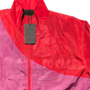 Veste zippée intégrale et pantalon de survêtement assorti, légers, qualité supérieure, confortables, multicolores, avec empiècements rouge, rose et bleu, en tissu Memory Suits - Product Image 5