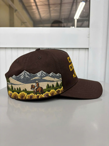 Gorra de Béisbol Estructurada de 5 Paneles con Bordado de Punto de Cruz Personalizado, Fabricada en Vietnam, Estilo Casual Americano - Product Image 3