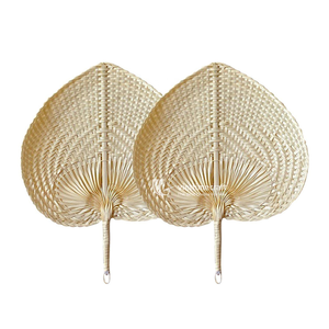 Abanico de Mano de Mimbre Natural con Diseño Bohemio para Decoración del Hogar y Uso en Todas las Estaciones - Product Image 1