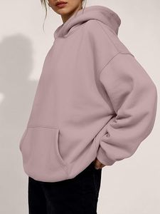 เสื้อฮู้ดดี้โอเวอร์ไซส์สีดำสำหรับผู้หญิง มีกระเป๋า เหมาะสำหรับใส่ลำลอง - Product Image 2