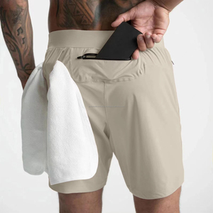 Shorts de sport pour homme, design tendance, décontractés, pour la course à pied et l'entraînement, taille mi-haute élastique, 100% polyester, séchage rapide, respirants, confortables, couleur unie - Product Image 5