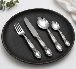 Ensemble de couverts cadeau promotionnel moderne de qualité supérieure Nordic Vintage Classic Look Mirror Polish Antique Couverts/Couverts Ensemble de 4 pièces - Product Image 1