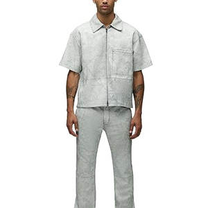 Chemises en cuir élégantes pour hommes, douces et confortables, parfaites pour le quotidien, les sorties en soirée et les looks décontractés. - Product Image 6