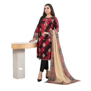 Hermosos y elegantes trajes étnicos de 3 piezas, Colección CIANA, trajes de césped de fiesta paquistaní e india de Tawakkal - Product Image 1