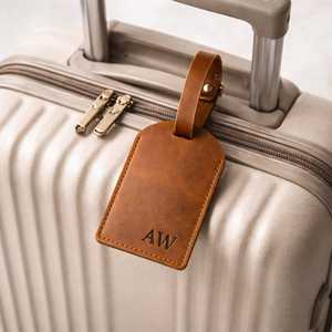 Etiquetas de Equipaje de Cuero Genuino, Etiquetas Personalizadas para Bolsas, Etiquetas de Privacidad para Viajes, Etiquetas para Maletas con Logotipo Personalizado, Diseño LMP-0208 - Product Image 1