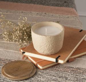 Support de bougie rond en céramique fait main décoratif pour la décoration de la maison - Utilisation avec des bougies parfumées Noël Pâques Anniversaire & Halloween - Product Image 1