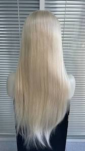 Perruque en cheveux brésiliens Remy de marque premium, teinte blanc argenté élégante, aspect naturel, texture douce, finition lisse, confortable - Product Image 3