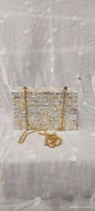 Bolso de mano hecho a mano con diseño de rayas para mujer, bandolera de moda, bandolera, cadena de bloqueo elegante, embrague al por mayor - Product Image 6