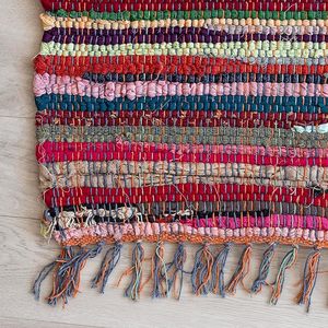 Tapis en tissu recyclé sur mesure, fabriqués à partir de tissus recyclés multicolores, adaptés aux designers d'intérieur - Product Image 6