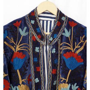 <b>ART</b>&<b>ART</b> Hand Embroidered Velvet Floral Quilted Jacket O-Neck Full Sleeve Autumn Women's Coat Elegant Boho Style Statement Piece - Product Image 6