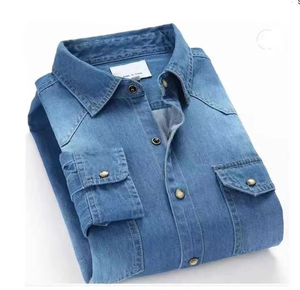 Chemise en jean pour homme à manches longues, couleur unie, col rabattu, coupe classique, respirante, style décontracté, finition délavée - Product Image 1