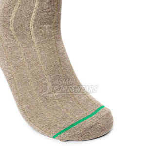 Calcetines deportivos ligeros ideales para ejercicio, entrenamiento en el gimnasio, correr y uso activo diario. - Product Image 4